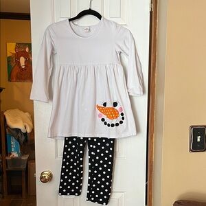 Charming Kids 2 piece outfit with Snowman Design